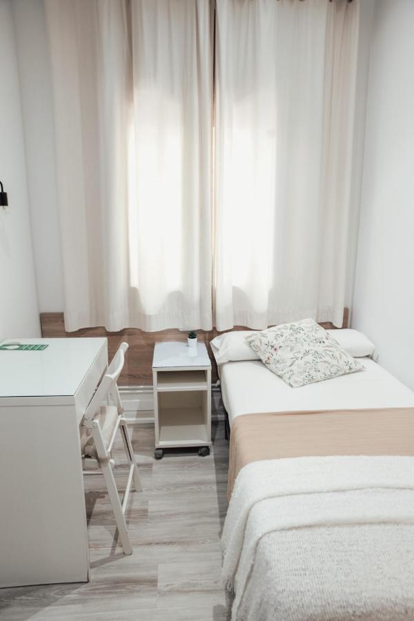 Hostal Ruta De Francia Βαρκελώνη Εξωτερικό φωτογραφία