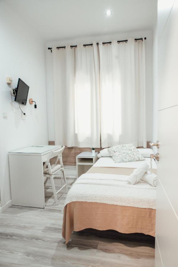 Hostal Ruta De Francia Βαρκελώνη Εξωτερικό φωτογραφία