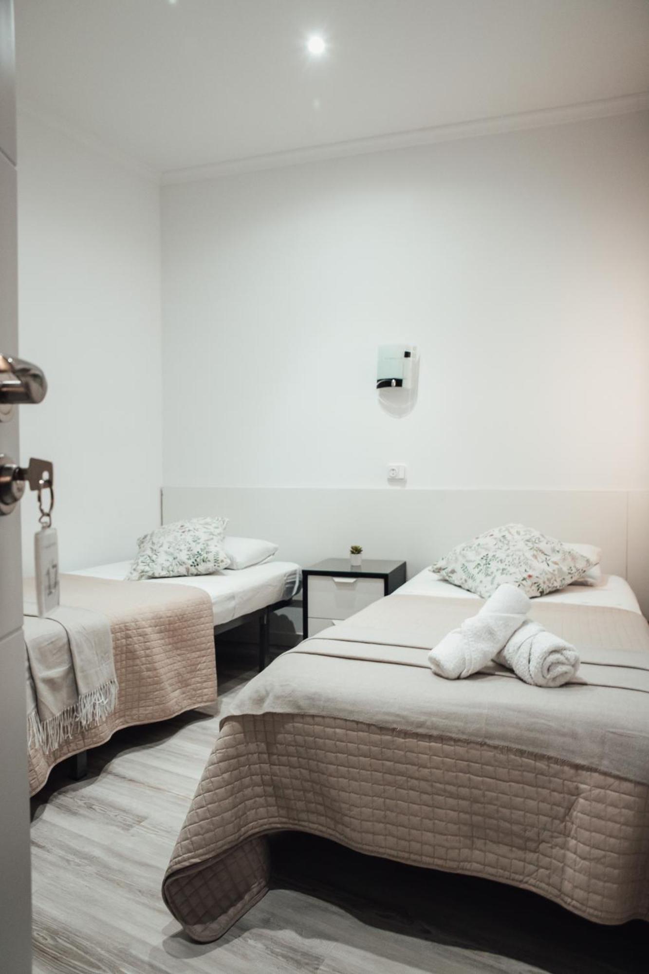 Hostal Ruta De Francia Βαρκελώνη Εξωτερικό φωτογραφία