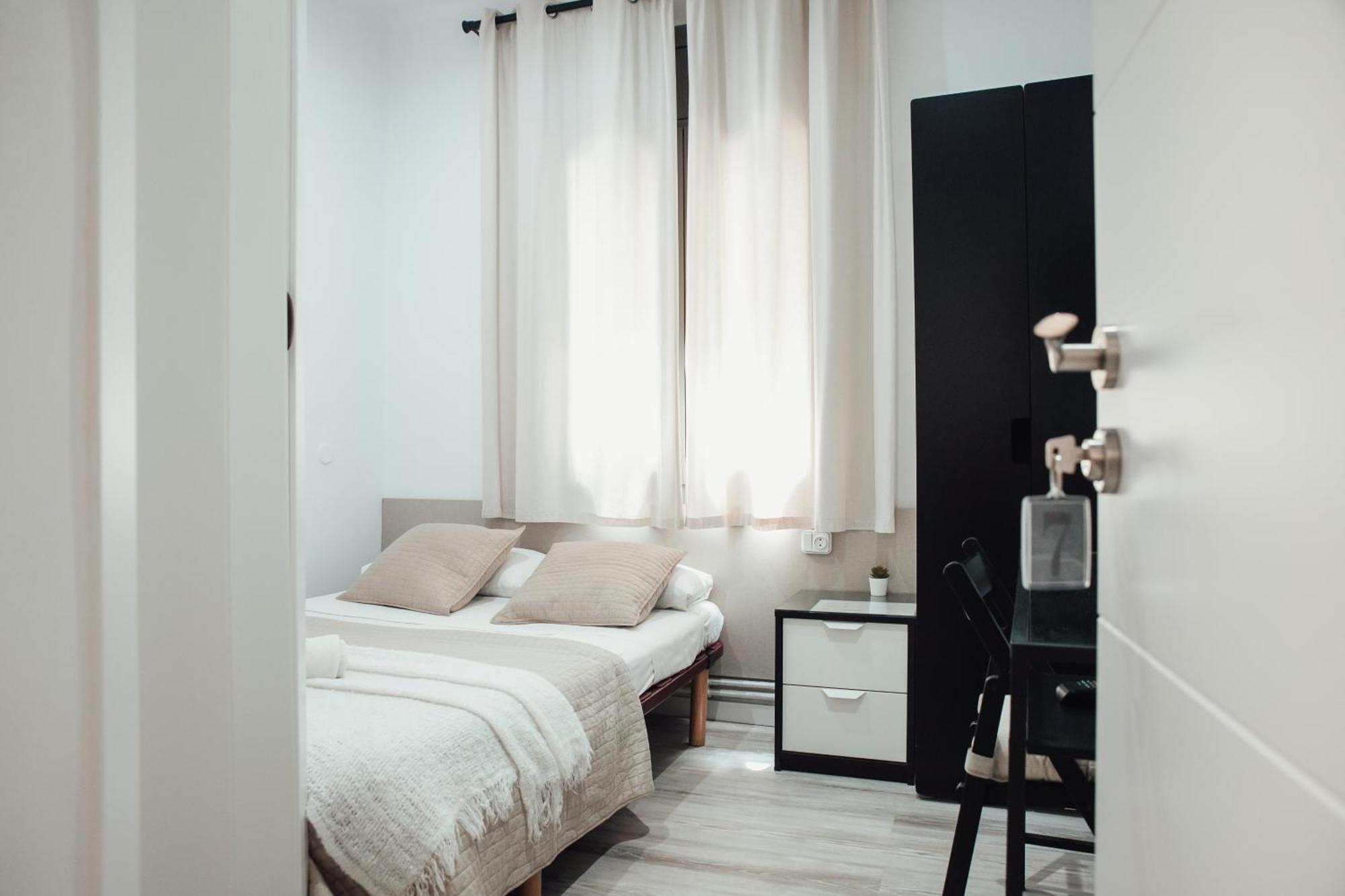 Hostal Ruta De Francia Βαρκελώνη Εξωτερικό φωτογραφία
