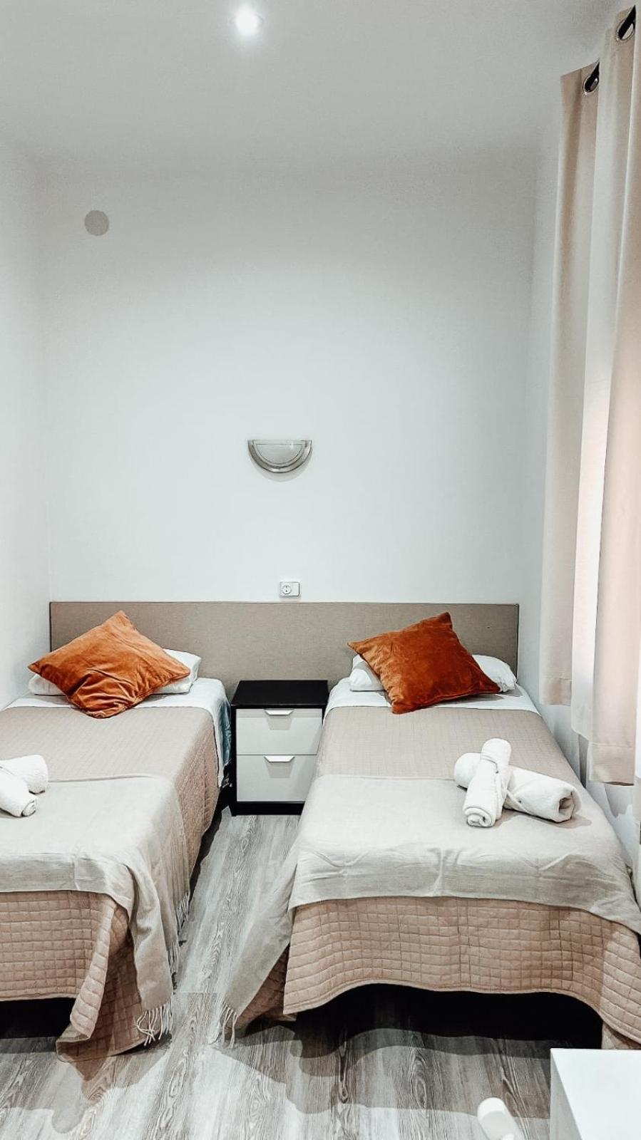 Hostal Ruta De Francia Βαρκελώνη Εξωτερικό φωτογραφία